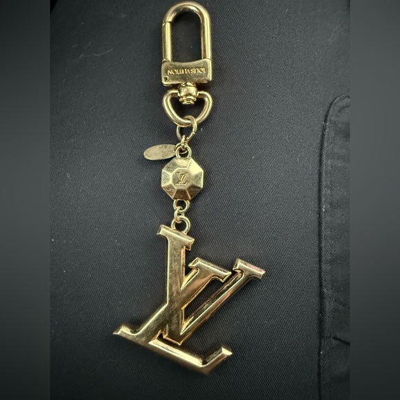 LV keychain/bag charm - Picture 2 of 4